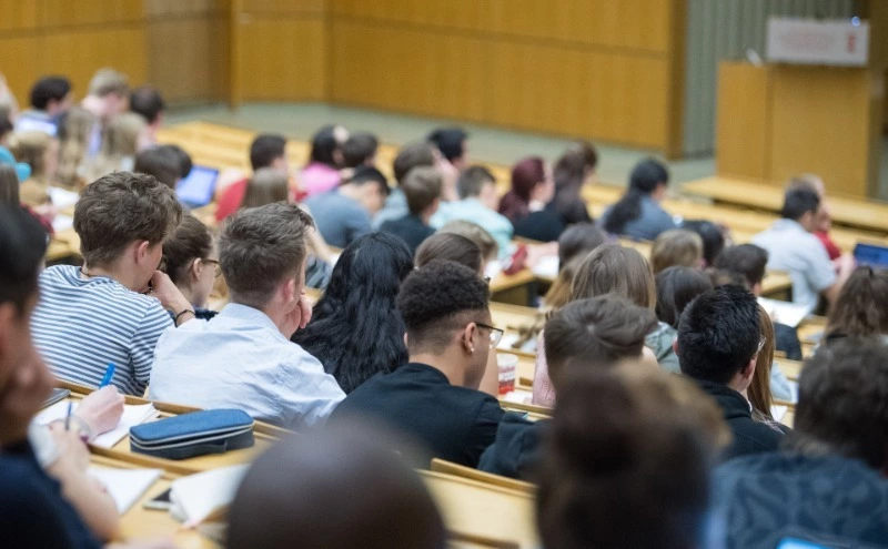 Кадры остаются