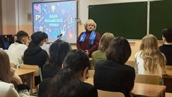 Новые горизонты для талантов: депутат Собрания обсудила со школьниками развитие российской науки