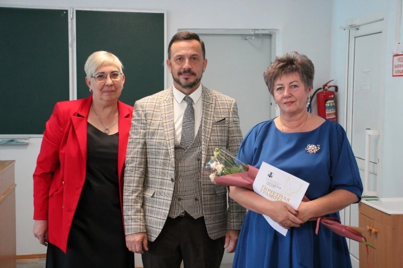 5 октября свой  праздник отметили работники сферы образования Невельского района