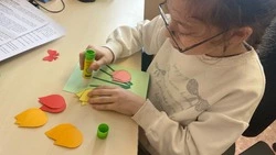 Мастер-класс «Поздравительная открытка к 8 Марта»