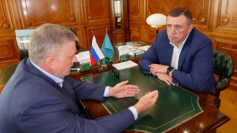 Валерий Лимаренко провел встречу с депутатом Госдумы Георгием Карловым