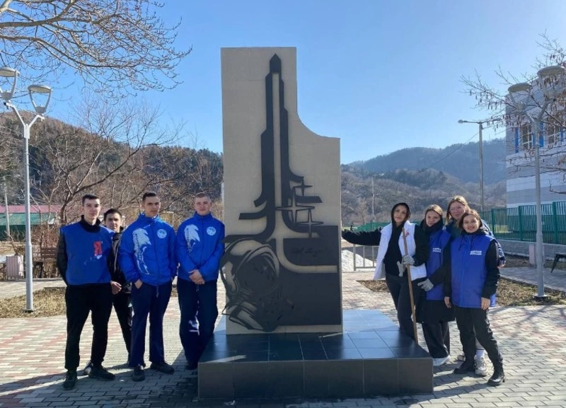 "Вахта памяти в сквере им. Ю.А. Гагарина: подготовка к Дню космонавтики"