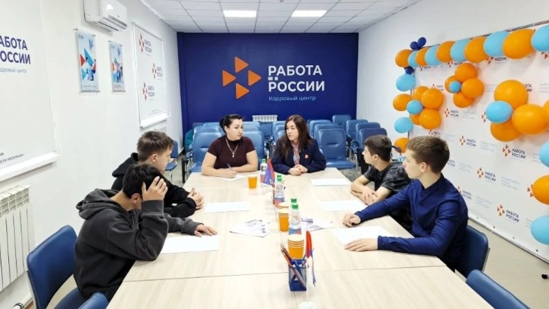 На Сахалине за три месяца трудоустроили 864 школьника