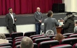 Глава района провёл открытый разговор с жителями Горнозаводска