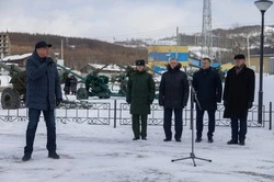 В Южно-Сахалинске открыли аллею военной техники