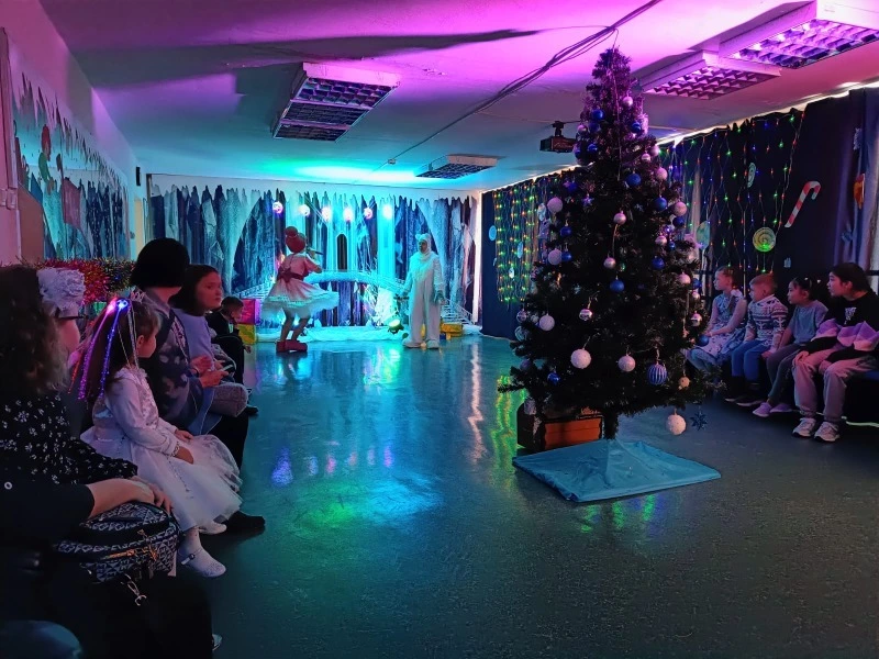 «Новогодний переполох или однажды на складе Деда Мороза»