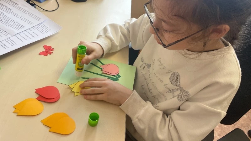 Мастер-класс «Поздравительная открытка к 8 Марта»