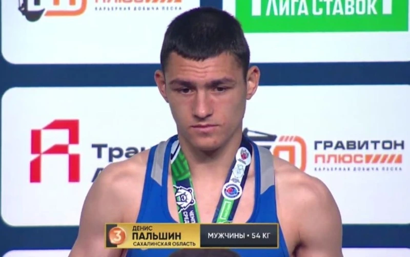 БРОНЗА У НАШЕГО САХАЛИНЦА