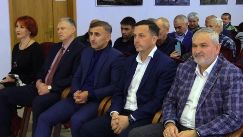 Градообразующему предприятию 20 лет!