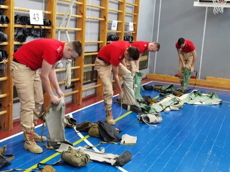 Муниципальные военно-спортивные соревнования «Служить России»