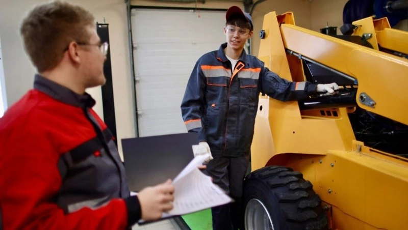 На Сахалине дали старт соревнованиям «Профессионалы» в обновленных мастерских горного кластера