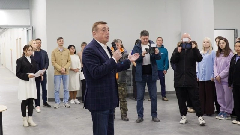 Губернатор Лимаренко представил концепцию современного студенческого городка СахалинТех