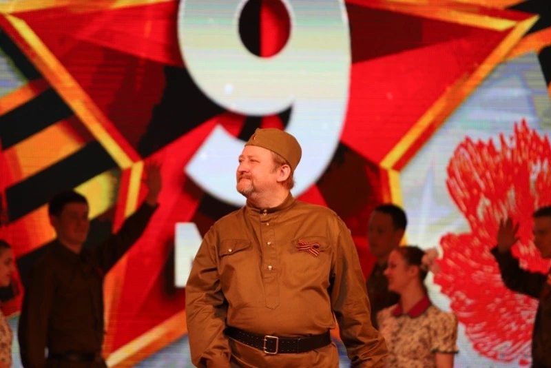 Фоторепортаж с праздничного концерта в РДК им. Г.И. Невельского