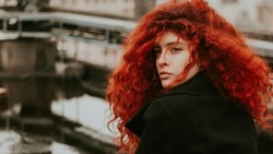 Лунный календарь стрижек на сентябрь 2024 года: благоприятные дни для похода в бьюти-салон