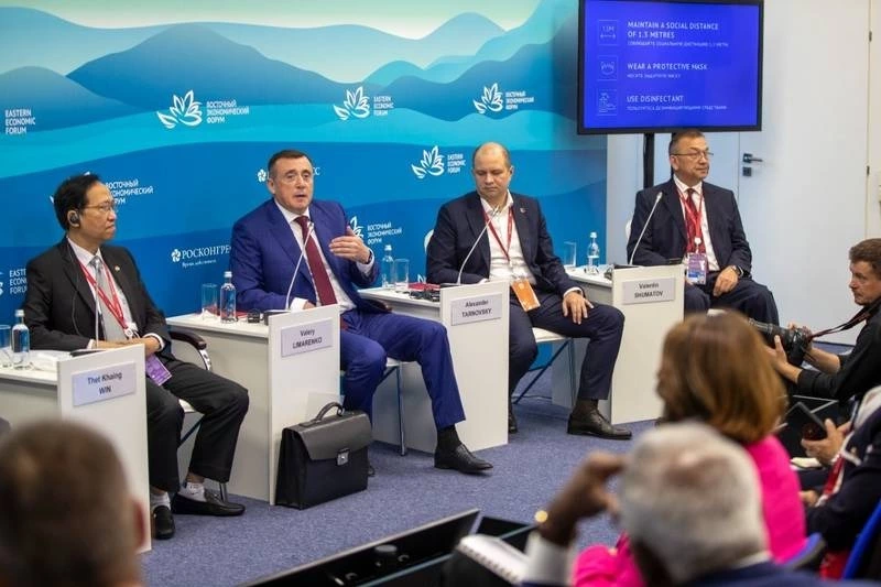 До конца года 90 тысяч сахалинцев пройдут высокотехнологичное медобследование