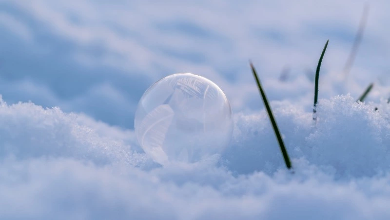 Местами небольшой снег и ветер ожидаются в Сахалинской области 26 декабря