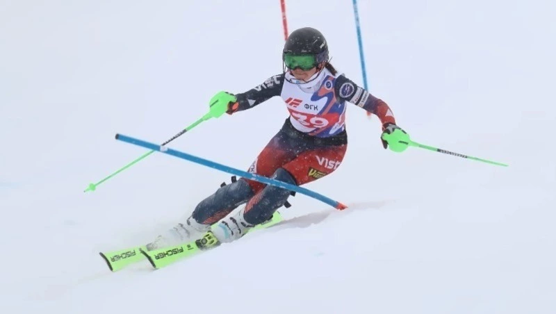 Кубок России по горнолыжному спорту на Сахалине завершился соревнованиями по слалому