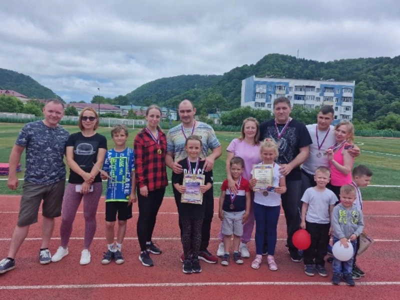 Семейная спартакиада в День семьи, любви и верности