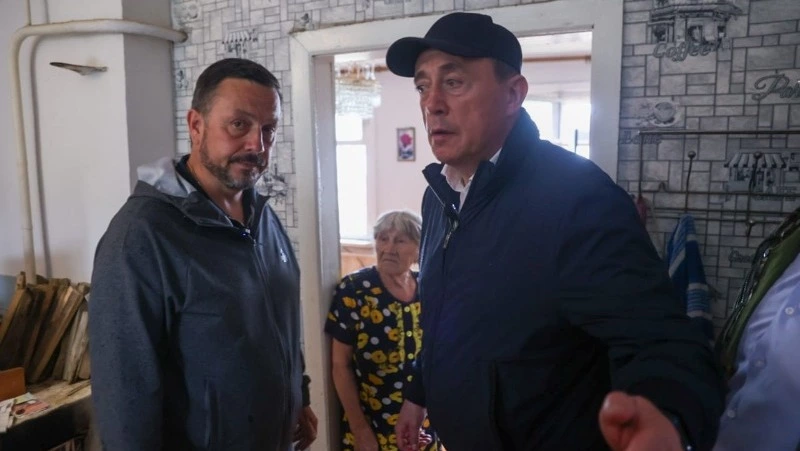 Пожилой жительнице подтопленного дома в селе Колхозном по поручению губернатора предоставят квартиру